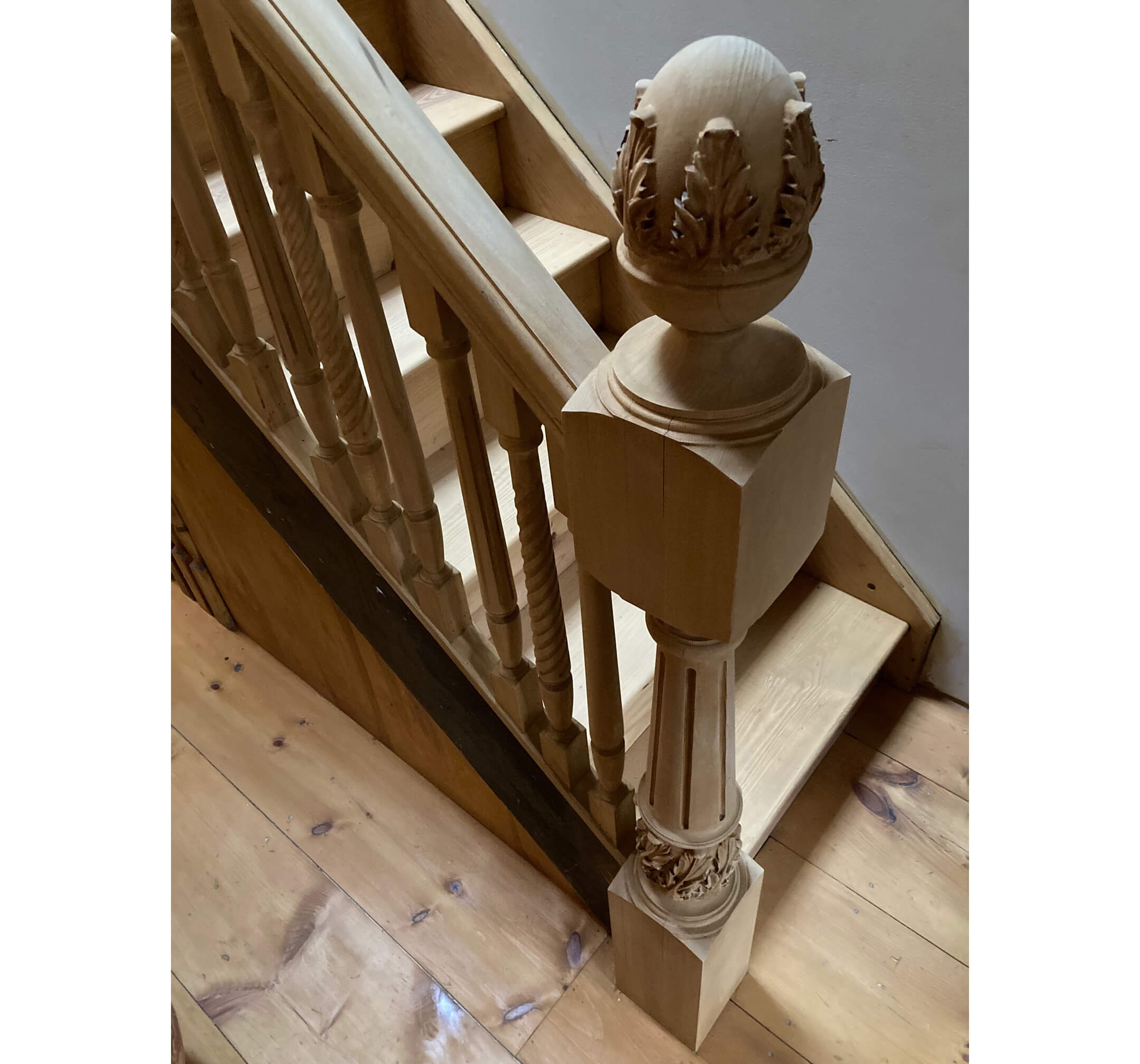 newel post